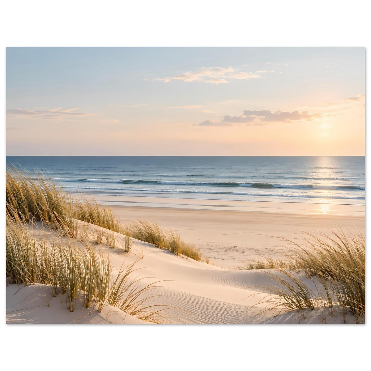 Poster mit Stranddünen und Sonnenuntergang über ruhigem Meer (Querformat)