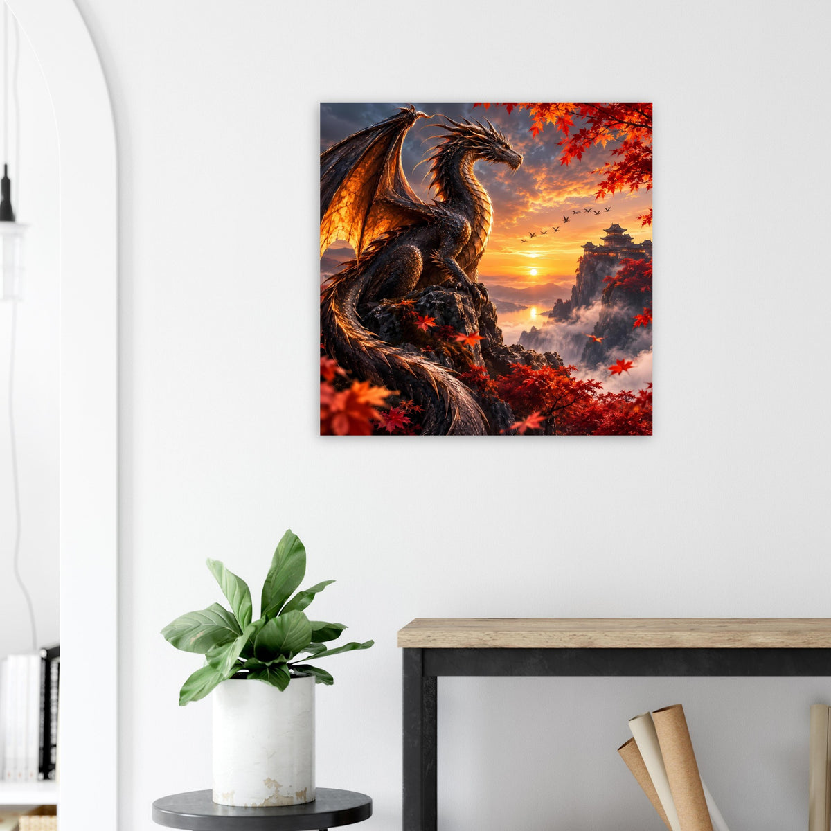 Quadratisches Poster: dunkler Drache vor orangegelbem Sonnenuntergang und roten Laubdetails