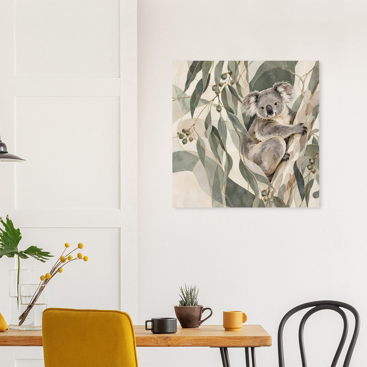 Quadratisches Koala-Poster mit Koala im Blattkranz in grünen und beigen Erdtönen
