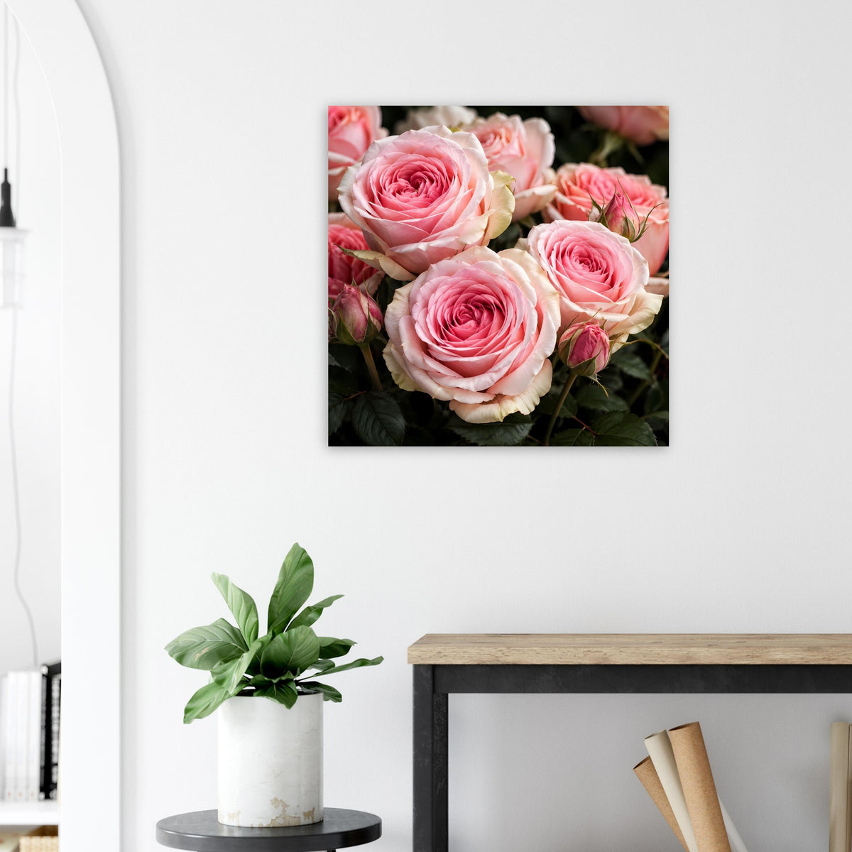 Rosen-Poster mit rosafarbenen Blüten im schwarzen Rahmen