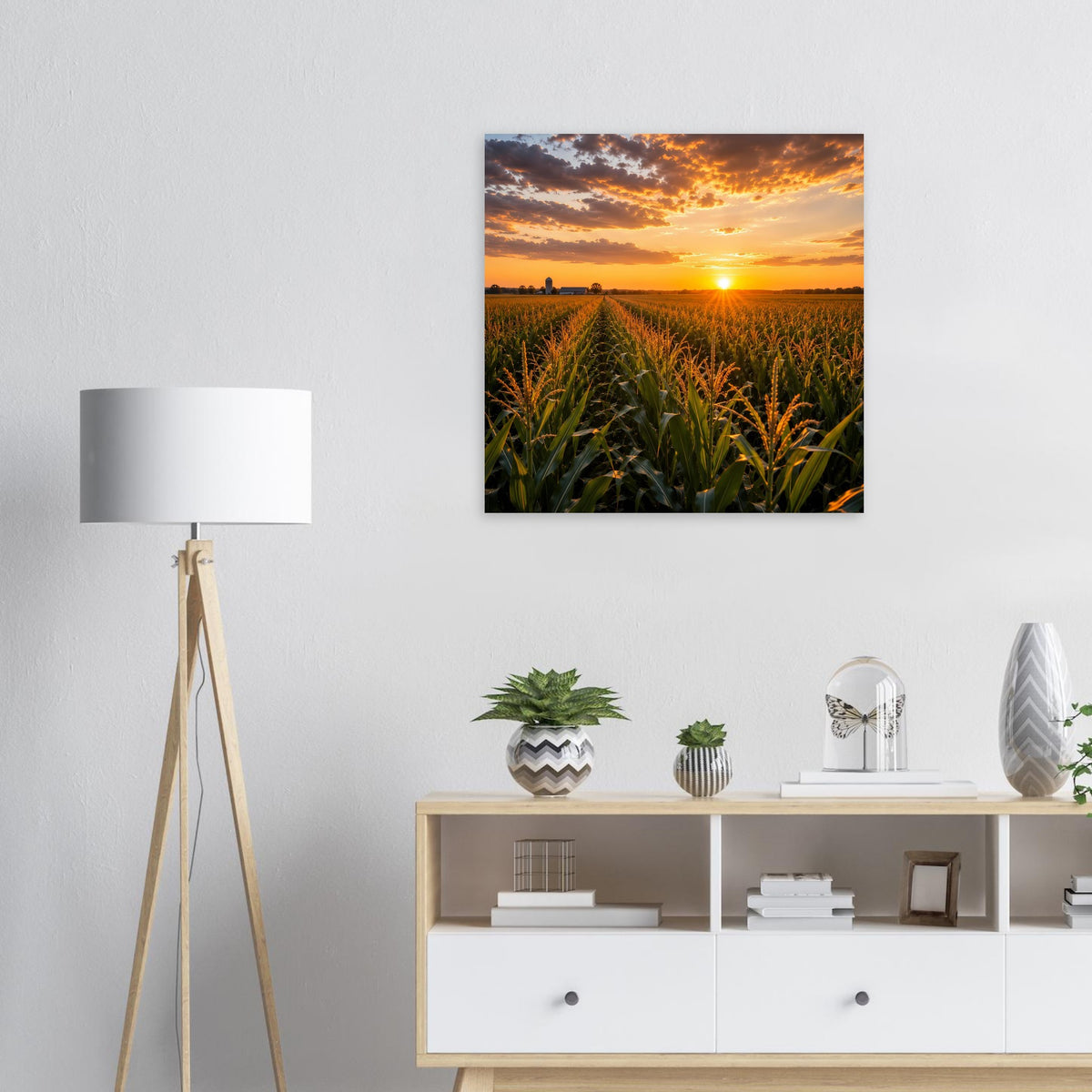 Quadratisches Poster: Sonnenuntergang über Maisfeld, goldene Sonne am Horizont