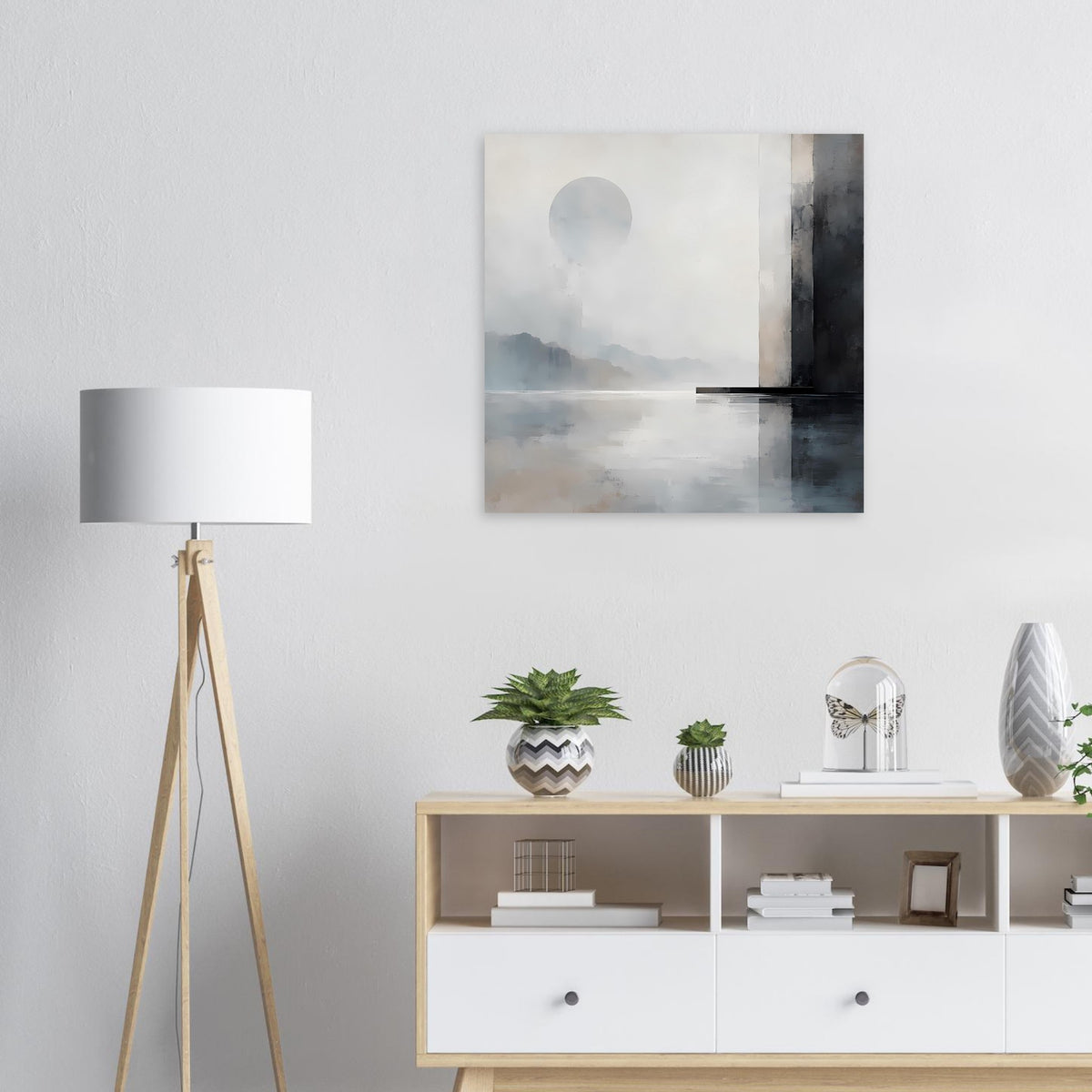Quadratisches Poster mit abstraktem Horizont, grauer Nebellandschaft und dunklem Balken