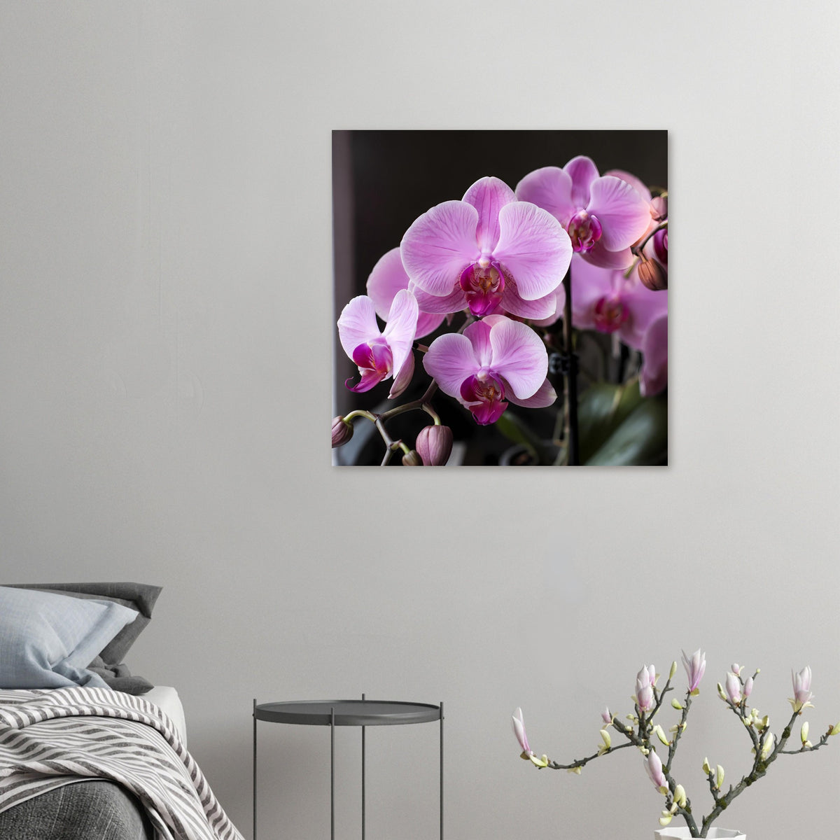 Wandposter mit pastellrosa Orchideenblüten im Quadrat, klein gerahmt