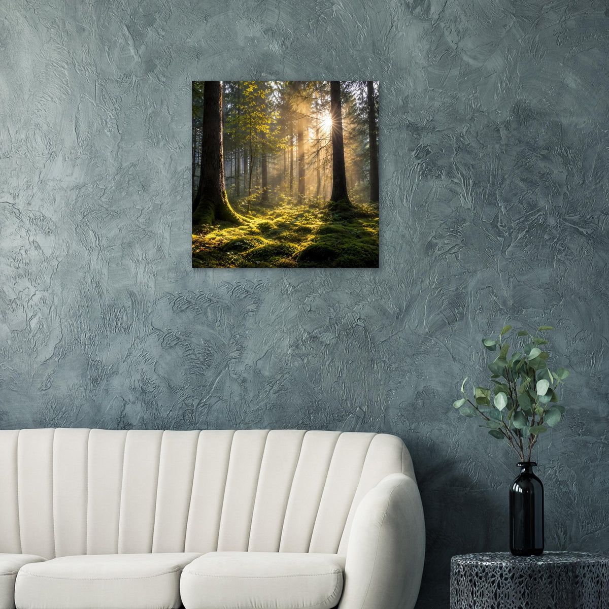 Quadratisches Poster im Wald bei Sonnenaufgang, Sonnenstrahlen, schwarz eingefasst