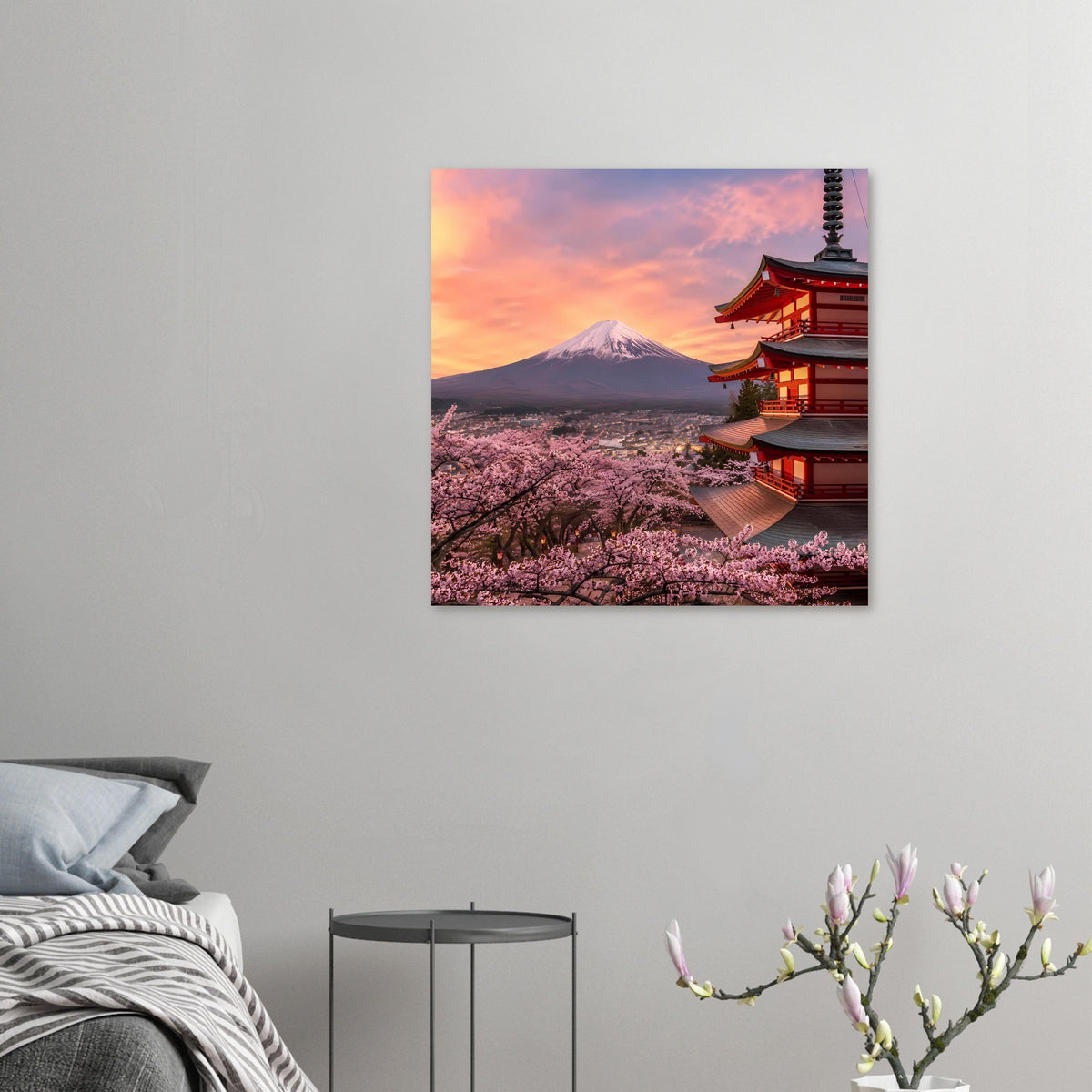 Premium Poster im kleinen Format: Mount Fuji, Kirschblüten und roter Tempel im Bildausschnitt