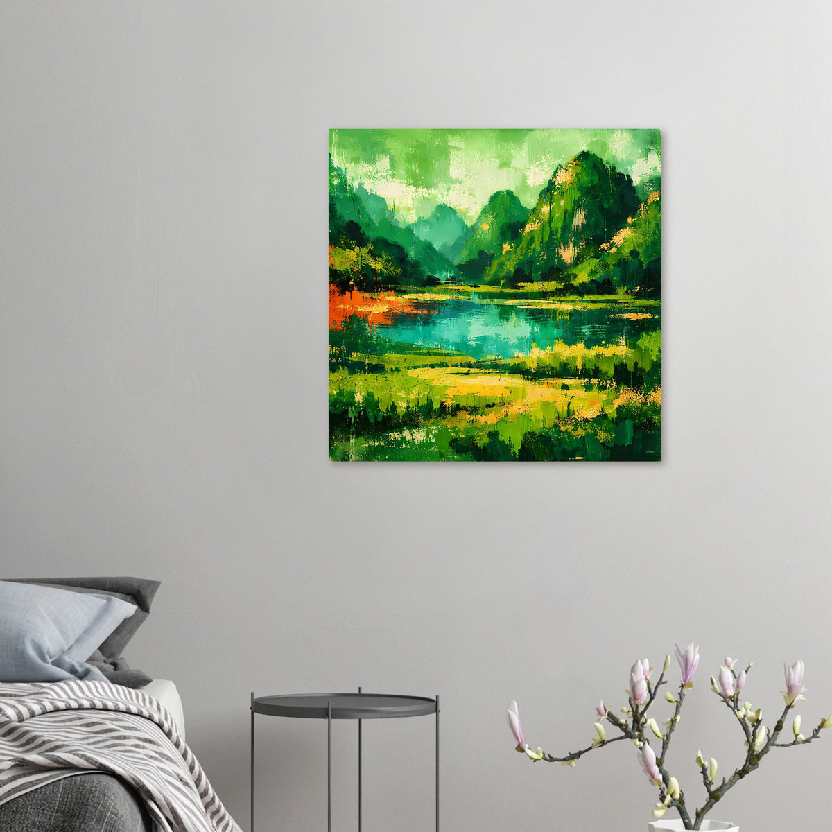 Kleines abstraktes Poster mit grünen Bergen und türkisblauem See, strukturierten Farbstreifen