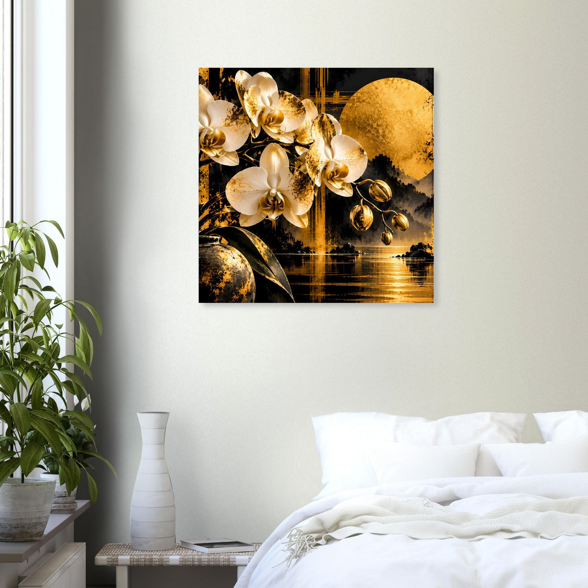 Wandposter mit goldenen Orchideen und goldenem Mond über spiegelndem Wasser