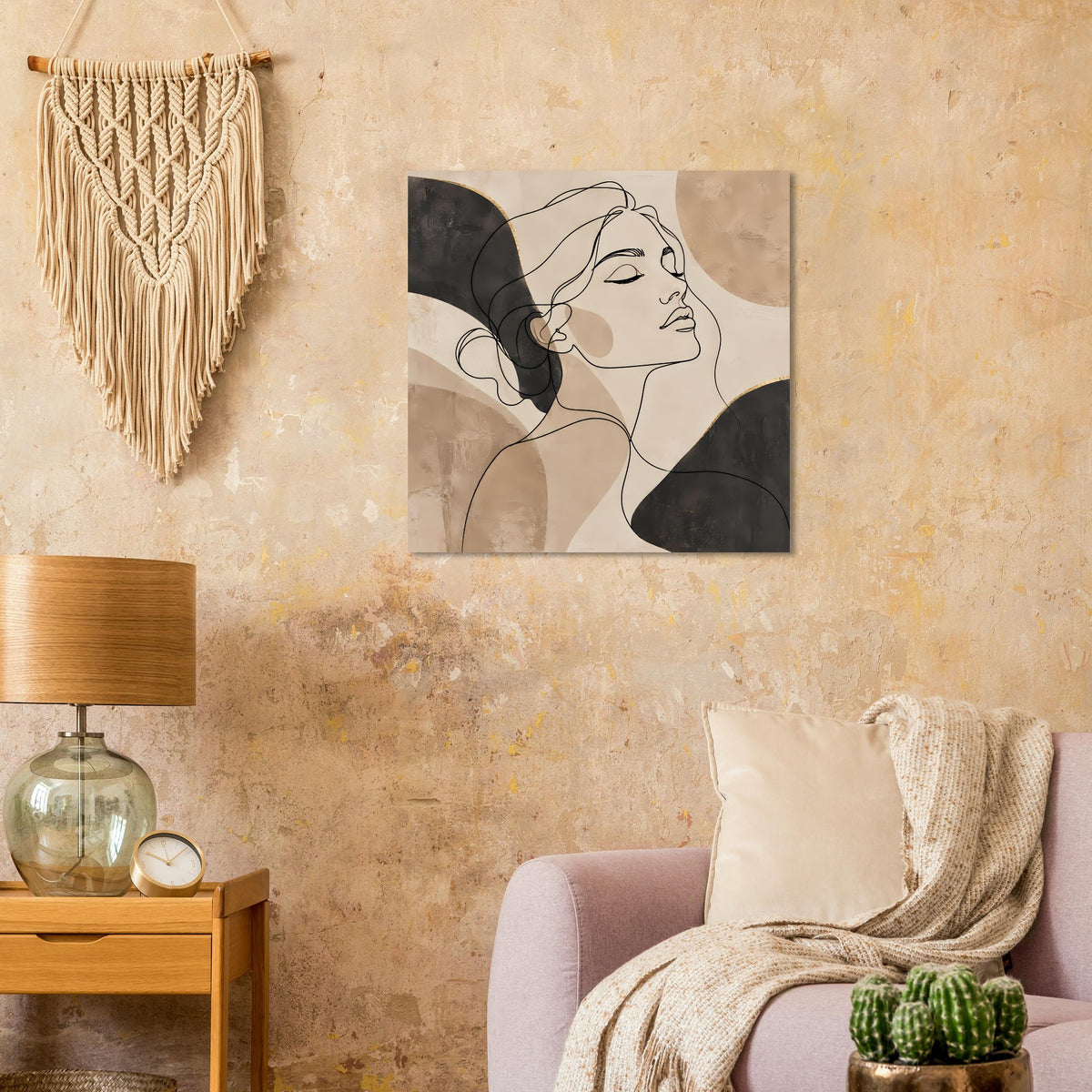 Quadratisches Kunstposter: minimalistische Frauenlinien in Beige mit schwarzen Flächen.