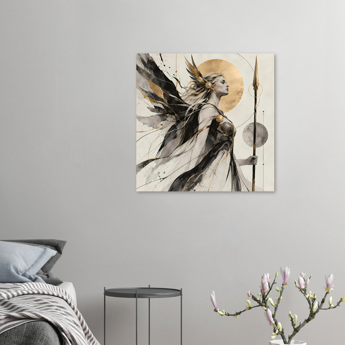 Kleines horizontales Kunstposter: Kriegerinprofil mit Speer, schwarzer Federstil und goldene Details