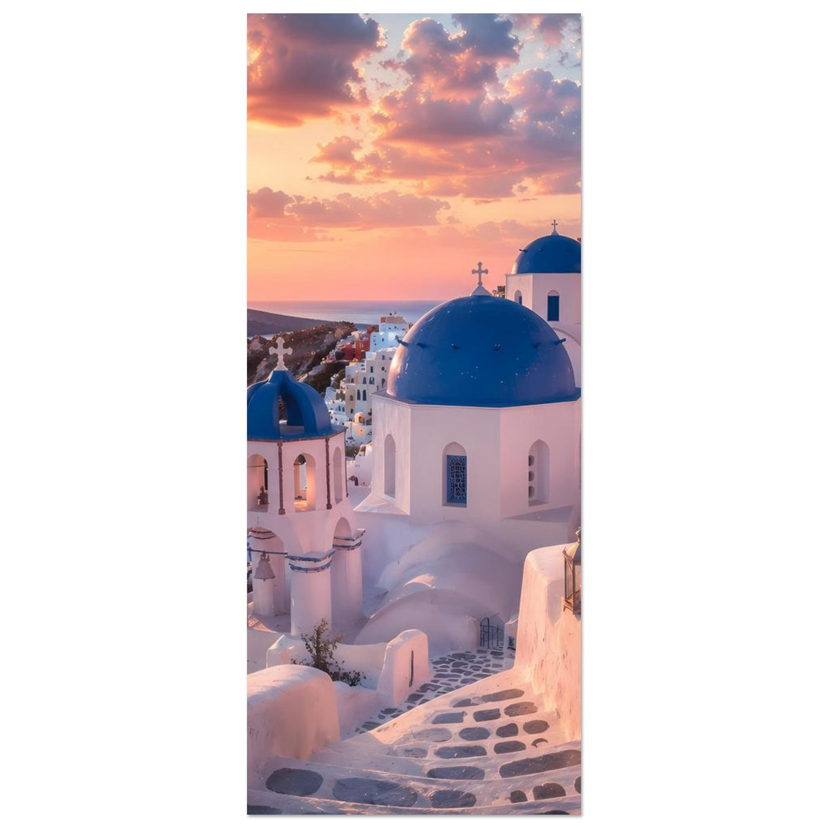 Hochkant-Poster mit Santorini: Kirche mit blauer Kuppel, weiße Mauern und Treppen