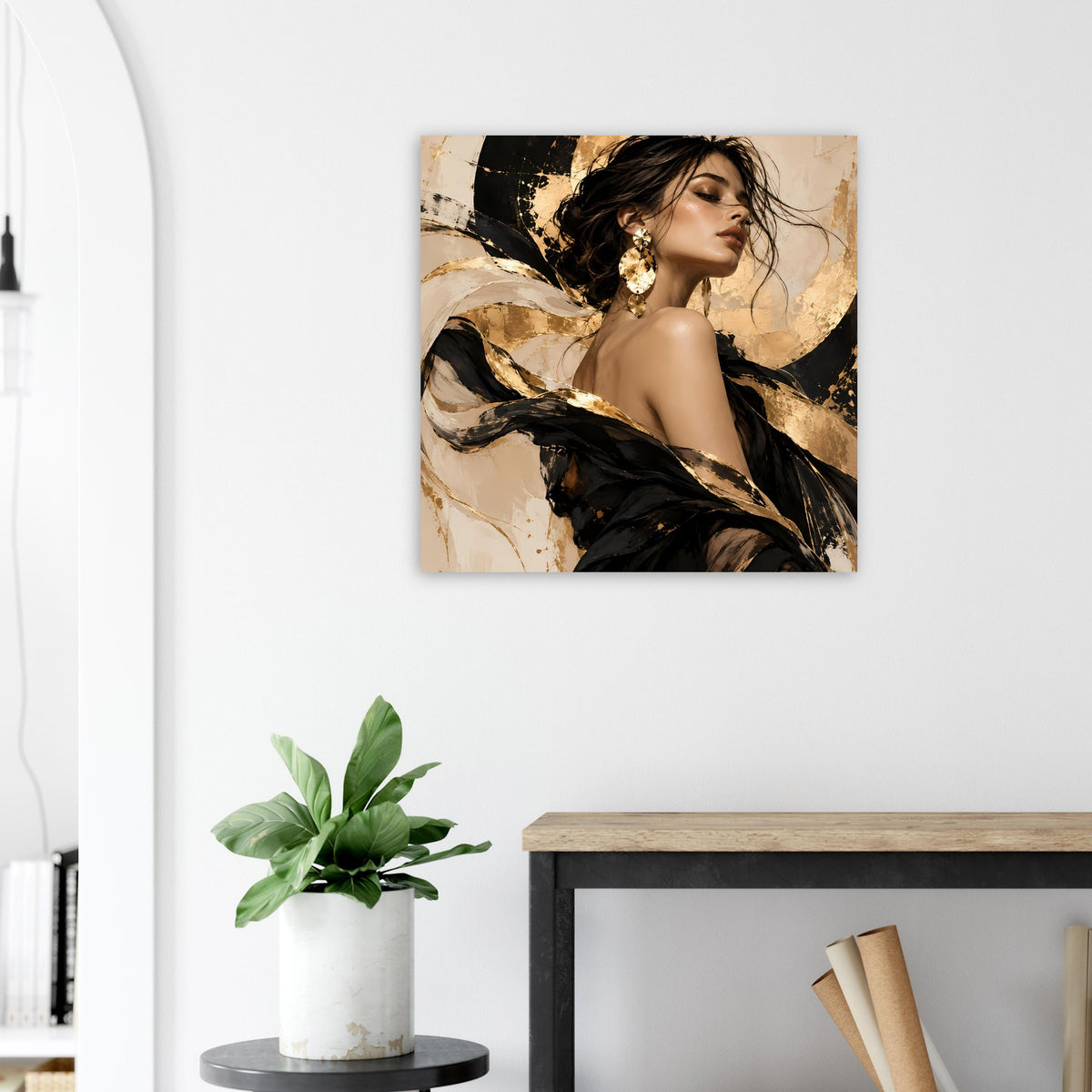 Wandbild-Poster mit Frauenporträt, Frau in schwarzem Gewand mit goldenen Highlights