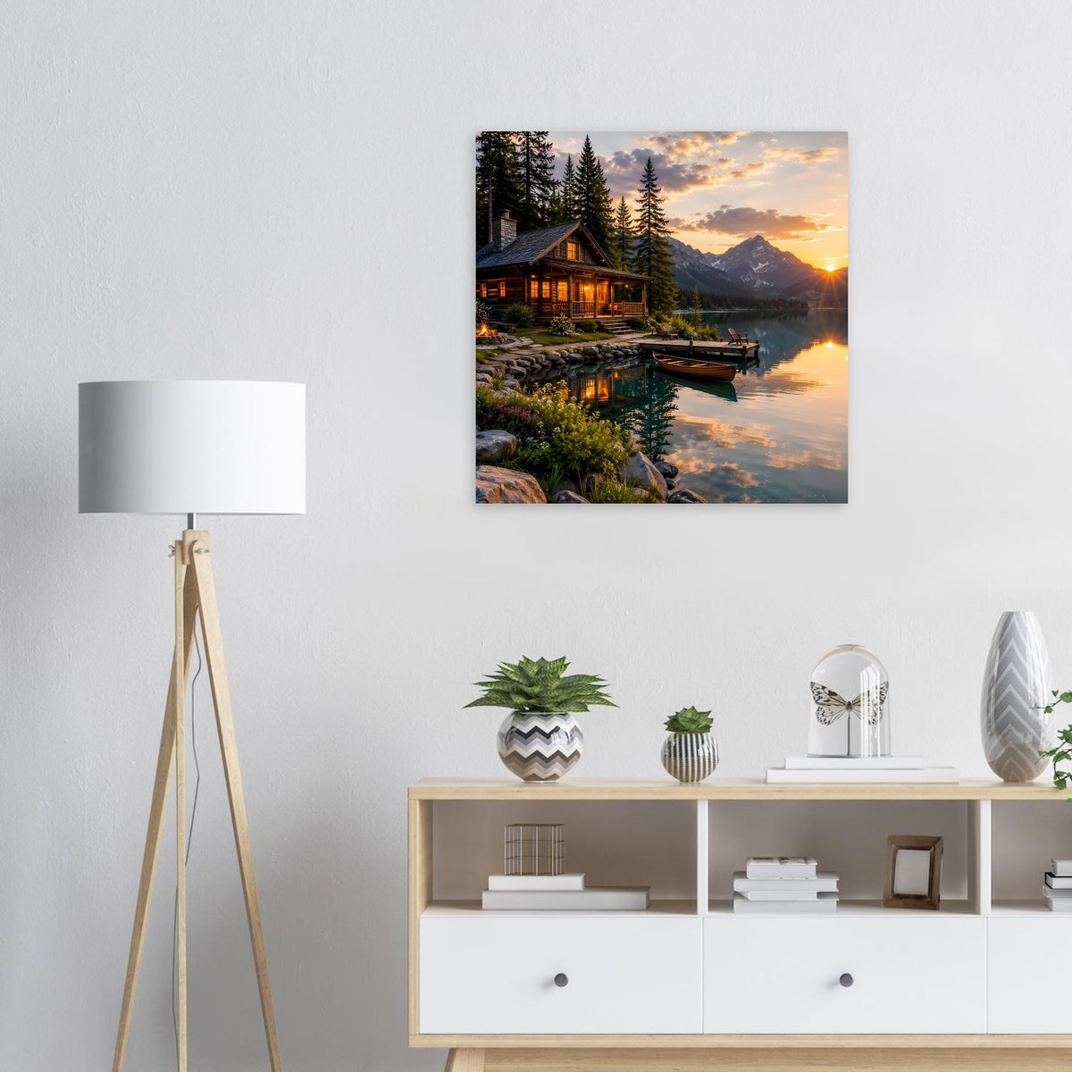 Quadratisches Wandposter mit See, Holzhaus im Wald und Sonnenuntergang mit Spiegelung
