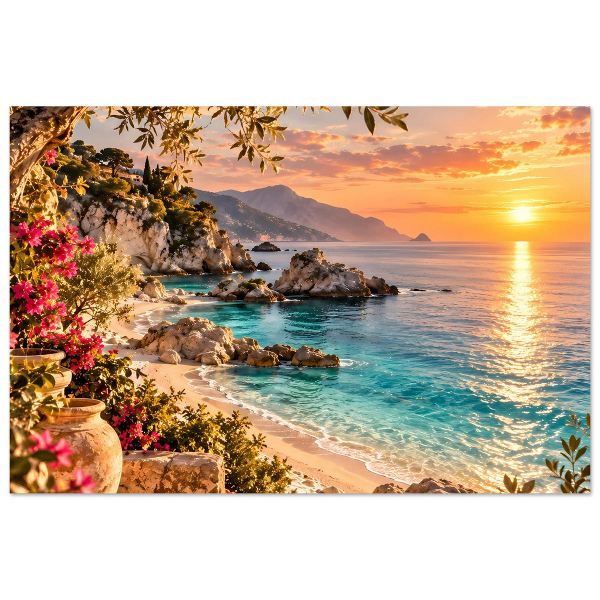Strandposter im Querformat: warmes Abendlicht, türkisblaues Wasser, felsige Inseln und Blüten links.