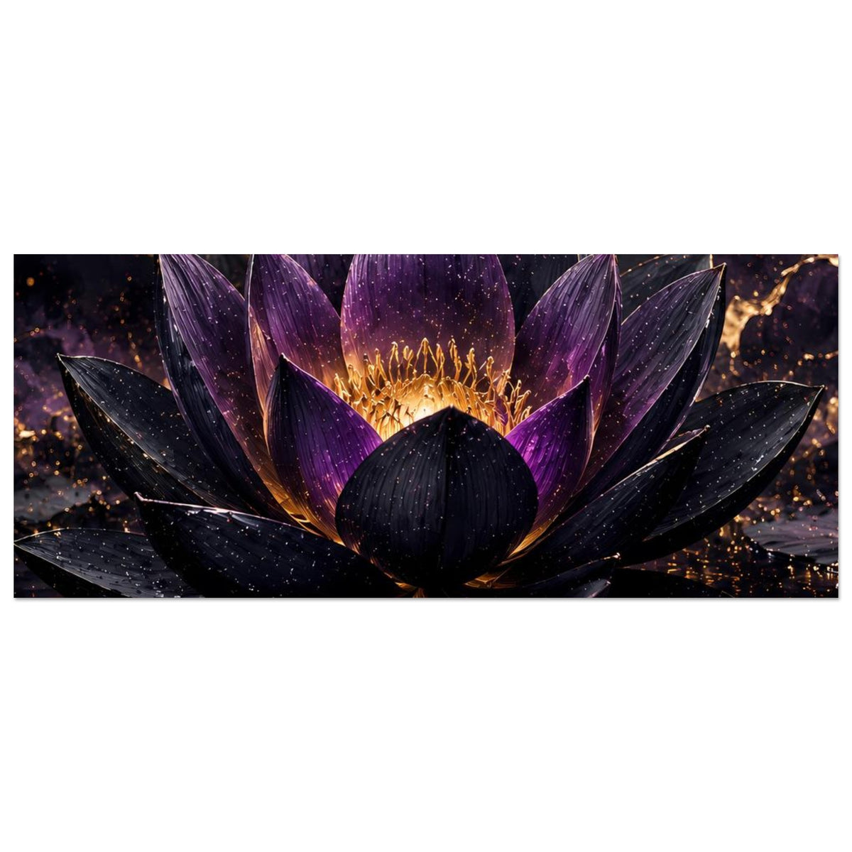 Lotusblüten-Poster horizontal mit violetten Blütenblättern und goldener Lotusmitte