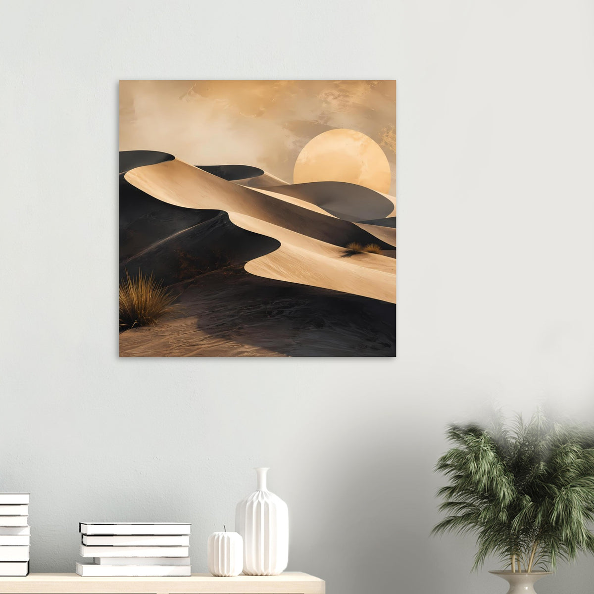 Quadratisches Wüstenposter mit goldenen Dünen und großem Mond im Sand