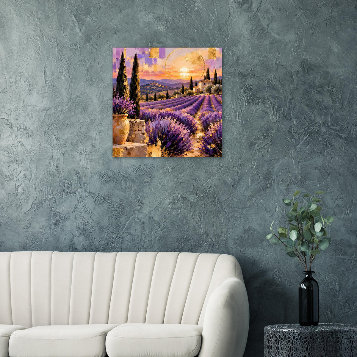 Wandposter mit Sonnenuntergang über violetten Lavendelfeldern und Zypressen