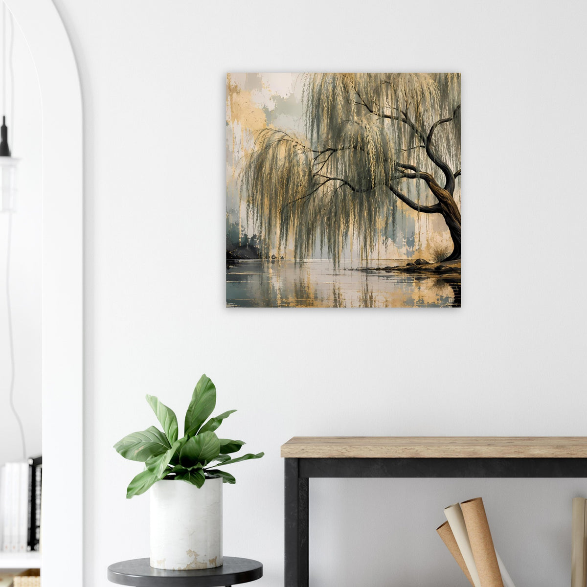 Quadratisches Wandposter mit Weidenbaum am See, goldene Akzente und blaue Schatten