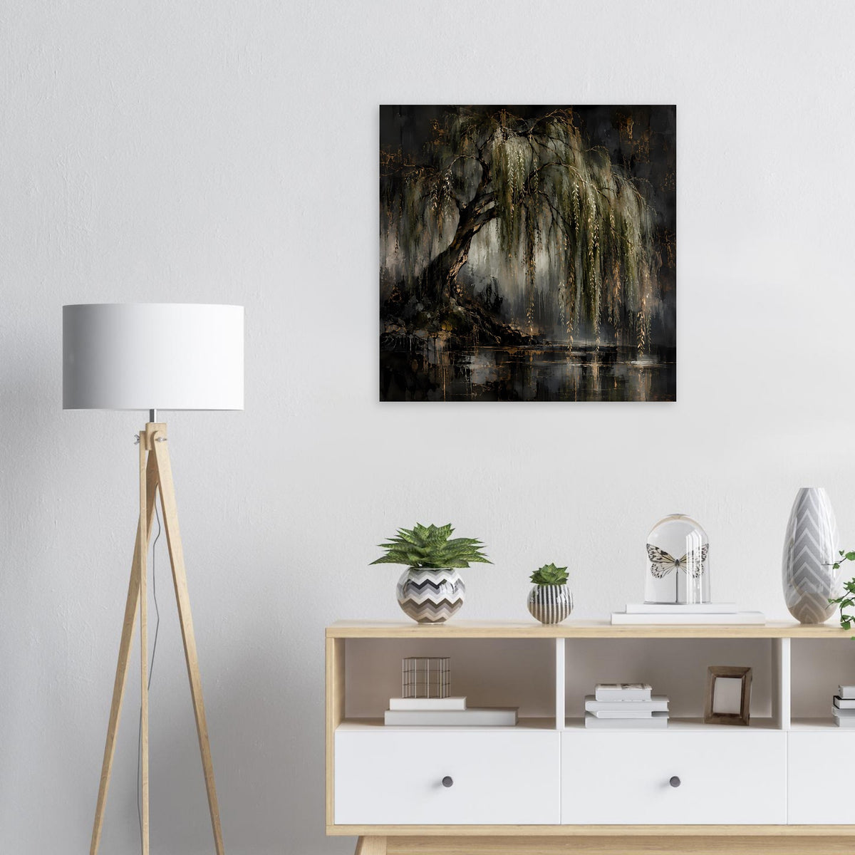Quadratisches Naturposter: trauernde Weide mit Wasser-Spiegelung und goldenen Akzenten