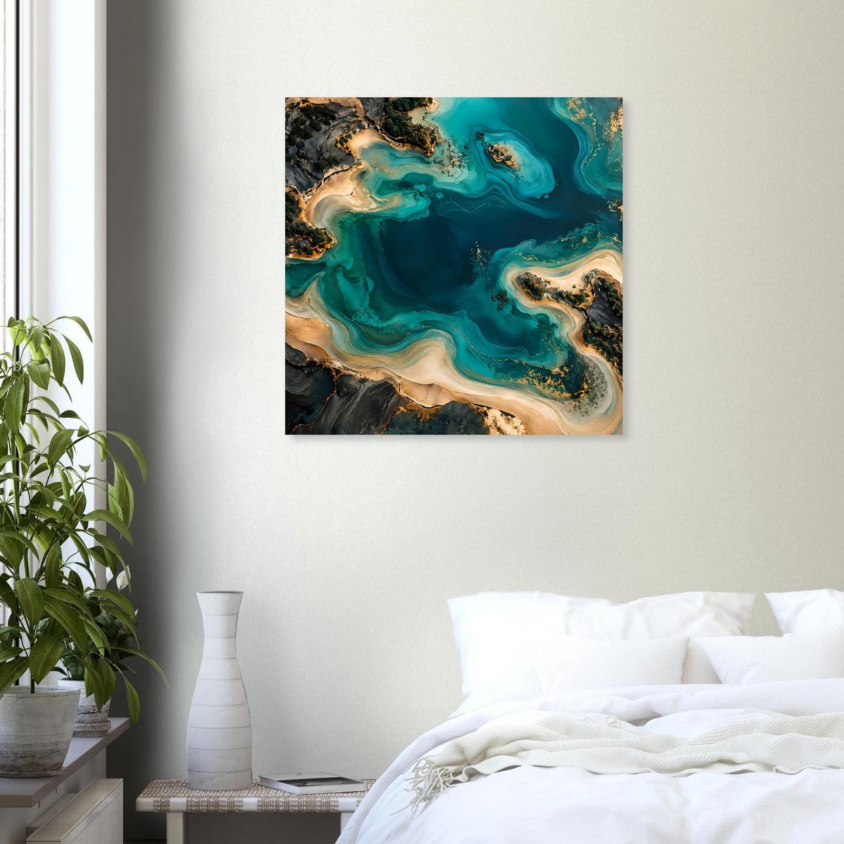 Quadratisches gerahmtes Abstraktposter: blaues Meer in Wellenformen mit goldenen Einschlüssen