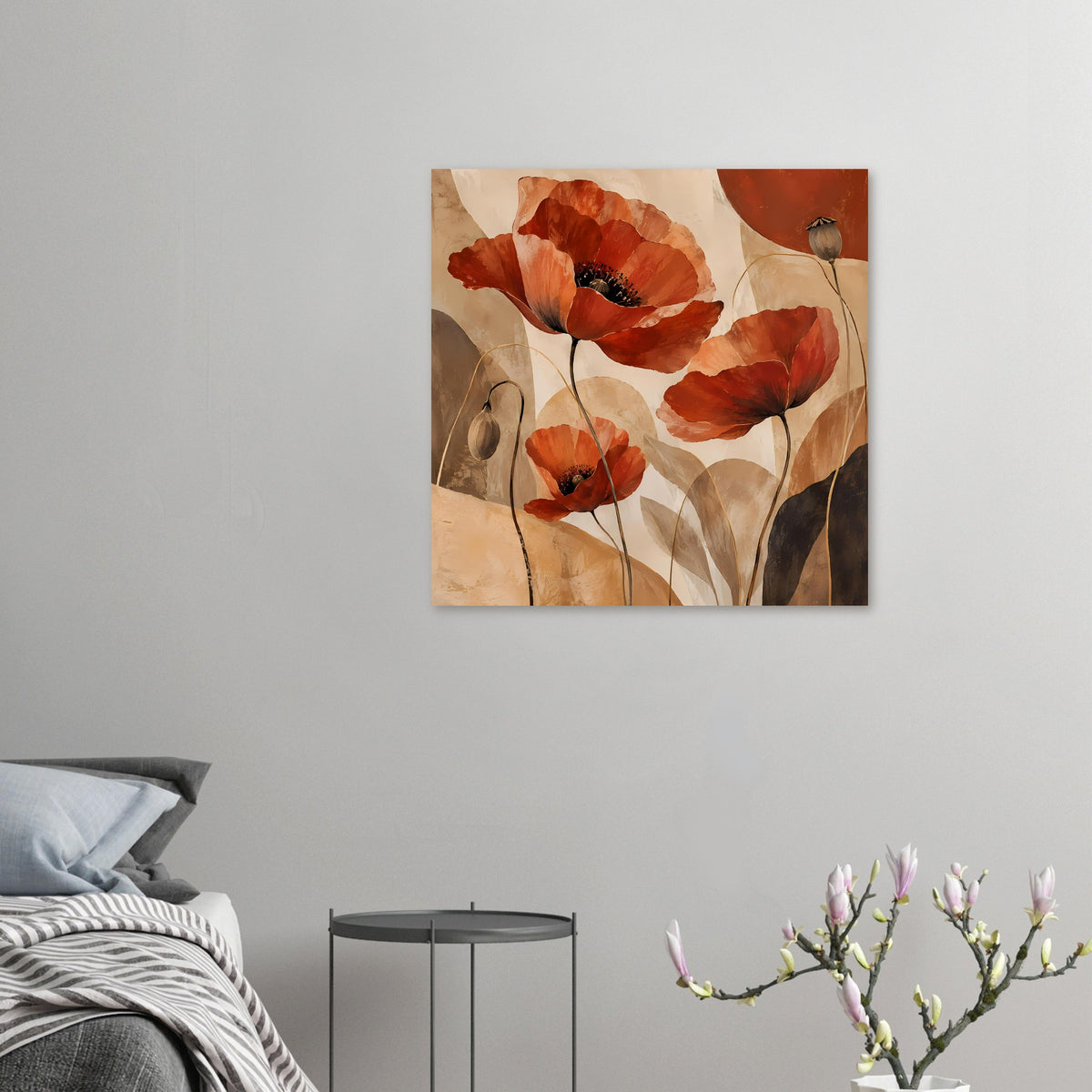 Kleines Poster mit roter Mohnblume, beigen Blättern und mattem Papier.