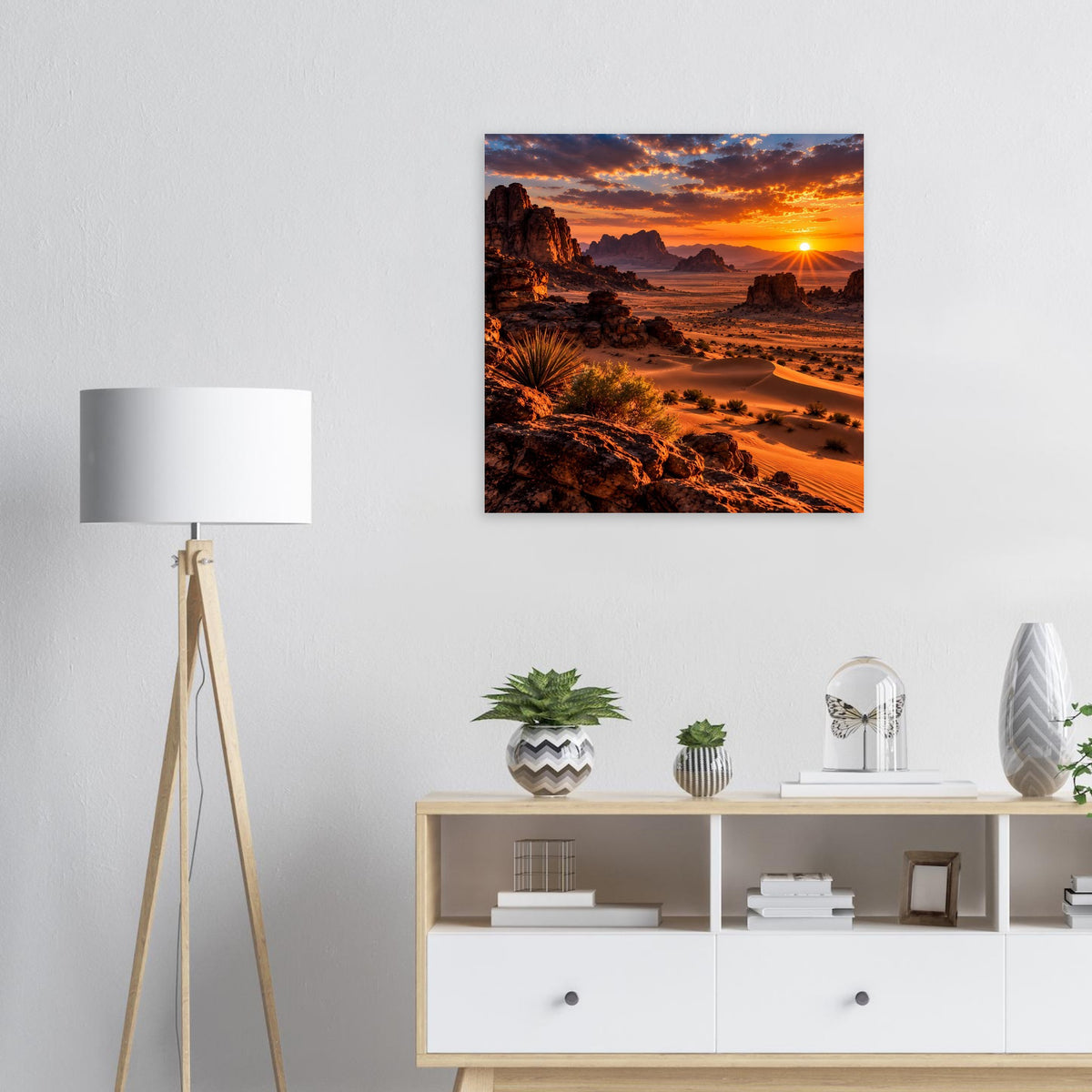 Wüstenlandschaft-Poster mit Sonne über Sanddünen und warmem Himmel in Brauntönen