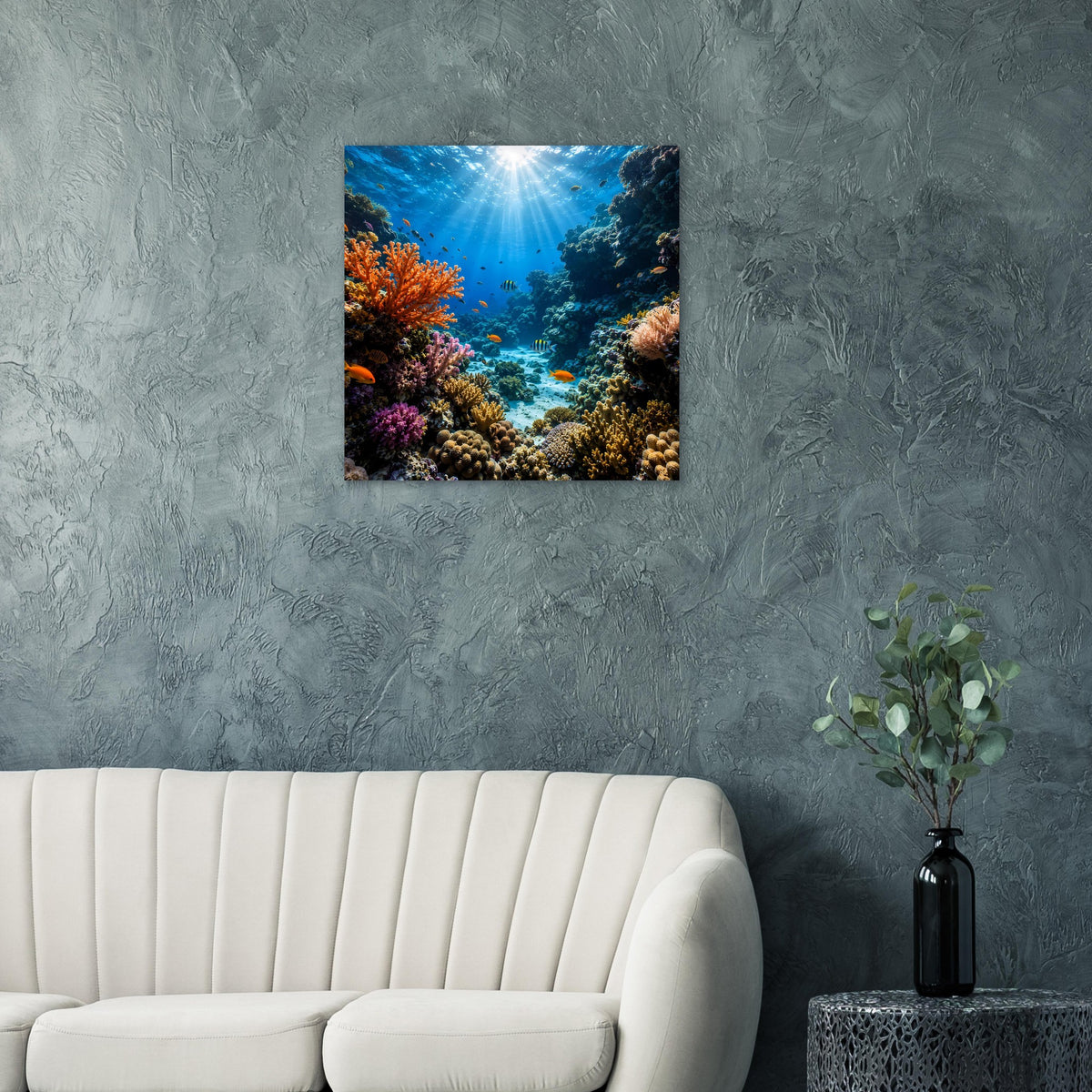 Unterwasser-Korallenriff-Poster im Quadrat, türkis-blaue Tiefe mit Lichtkegel