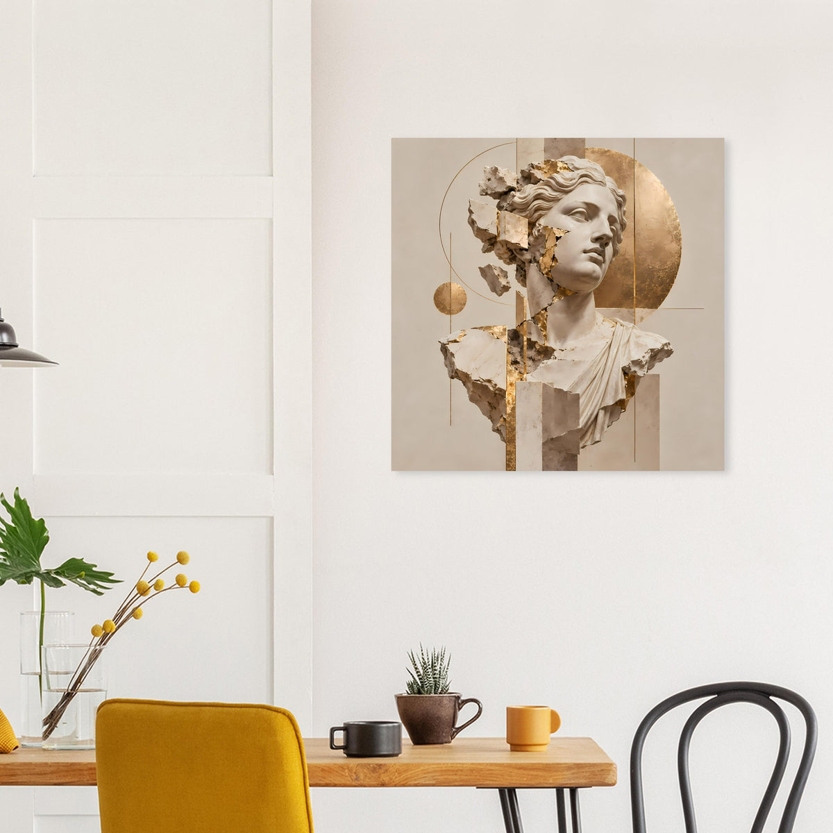 Kunstposter mit Büste in beige-brauner Collage, Goldakzente und abstrakte Linien