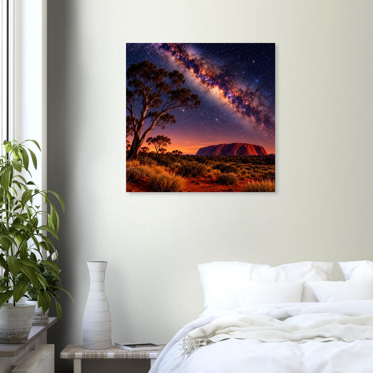 Quadratisches Poster mit Wüste bei Nacht, Sternenhimmel und leuchtendem Milchstraßenband