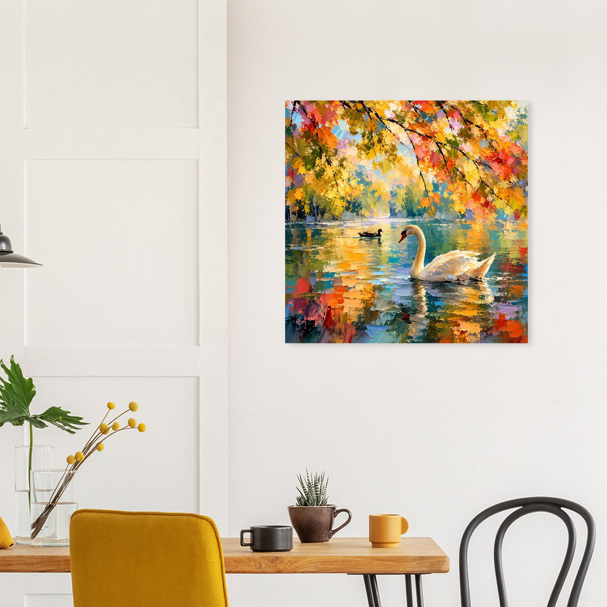 Poster mit Schwan im See, farbige Herbstblätter im Vorder- und Hintergrund