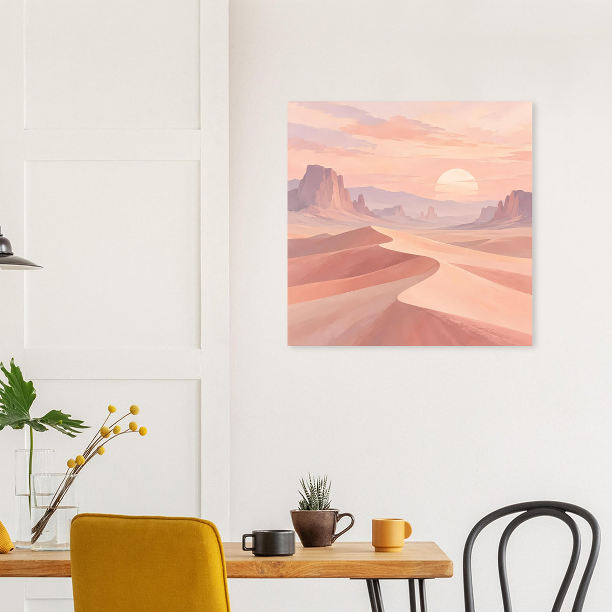 Quadratisches Poster mit Sanddünenpfad, untergehender Sonne und Bergsilhouetten.