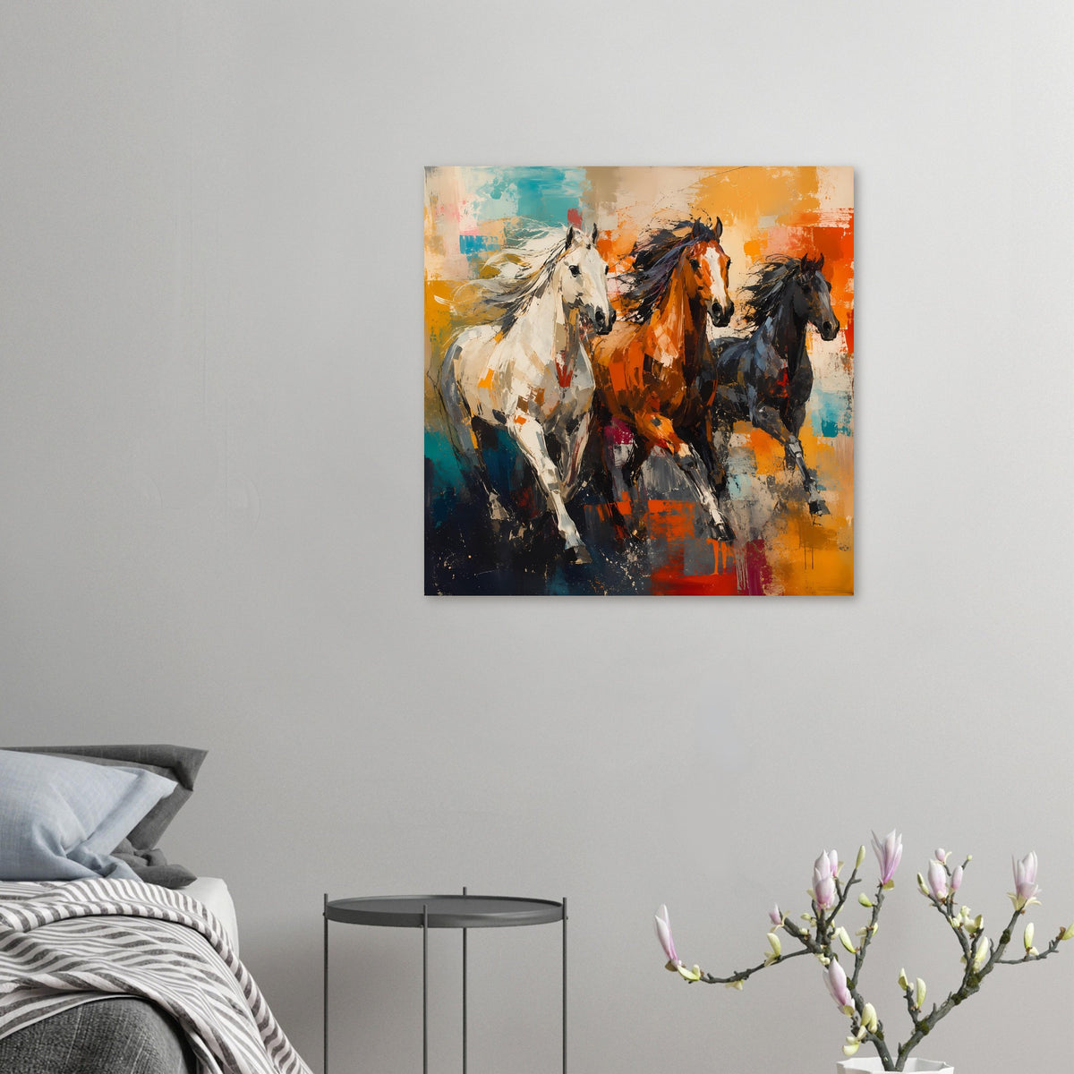 Kleines Poster mit drei galoppierenden Pferden in abstrakter Orange-Blau-Malerei