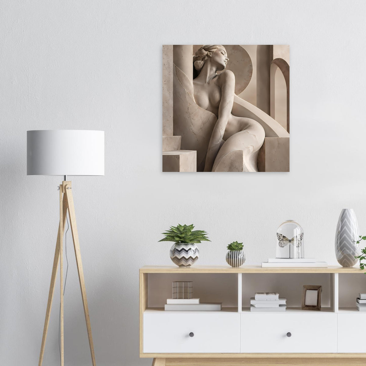 Skulpturen-Porträtposter mit sitzender Aktfigur im Steingrau, seitliche Ansicht