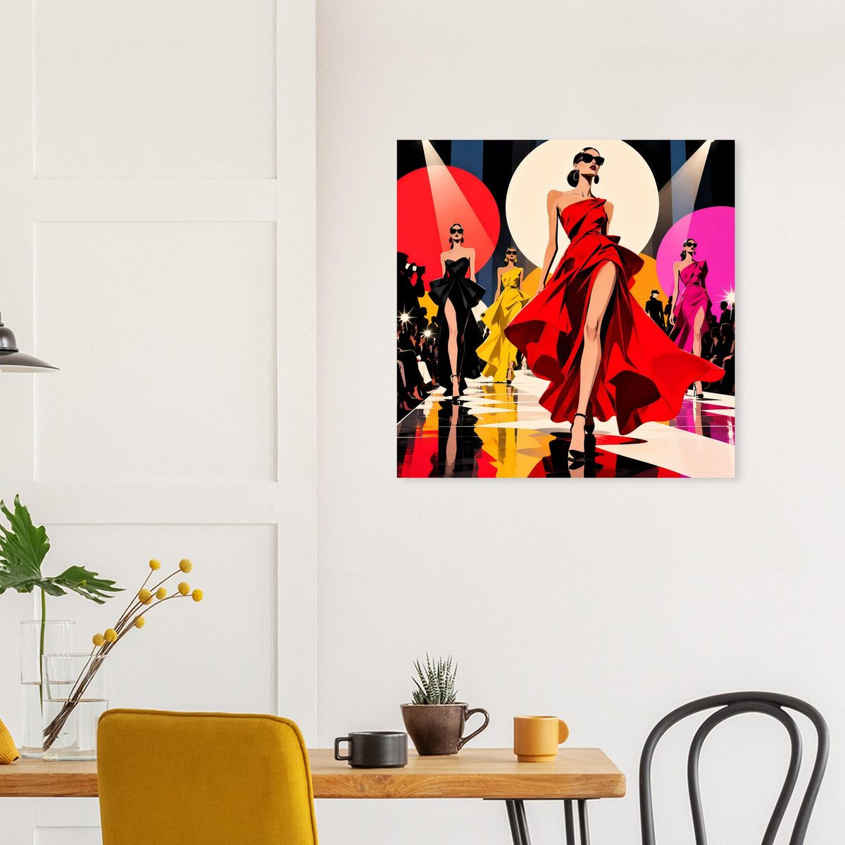 Gerahmtes Pop-Art-Poster mit Frau im roten Kleid und bunten Figuren in stilisierten Formen.