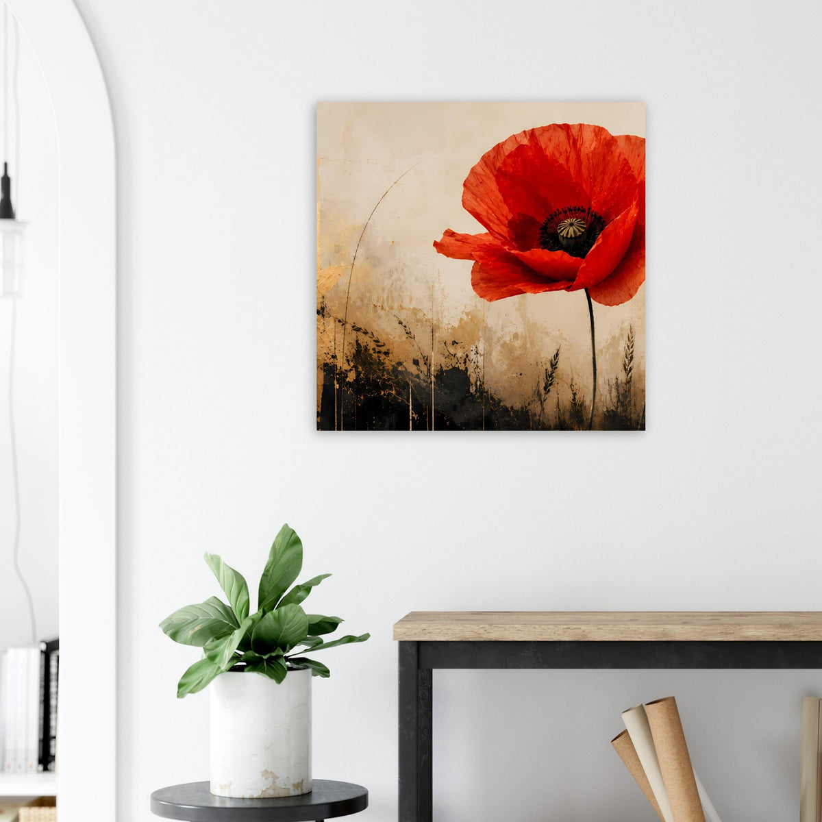 Quadratisches Poster mit roter Mohnblume, dunklen Gräsern und beiger Textur