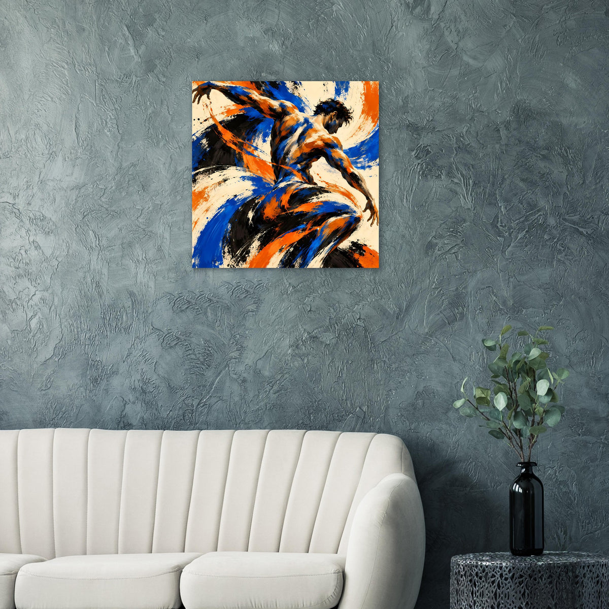 Quadratisches abstraktes Kunstposter mit tiefblauen, orangefarbenen und schwarzen Farbakzenten