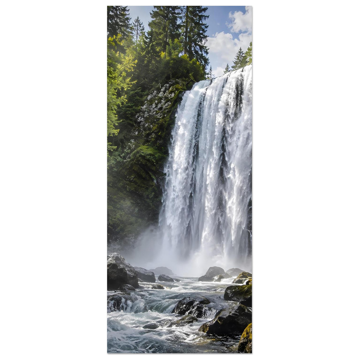 Wasserfall-Premium-Poster im Hochformat: Wasserfall zwischen Felsen und Nadelwald