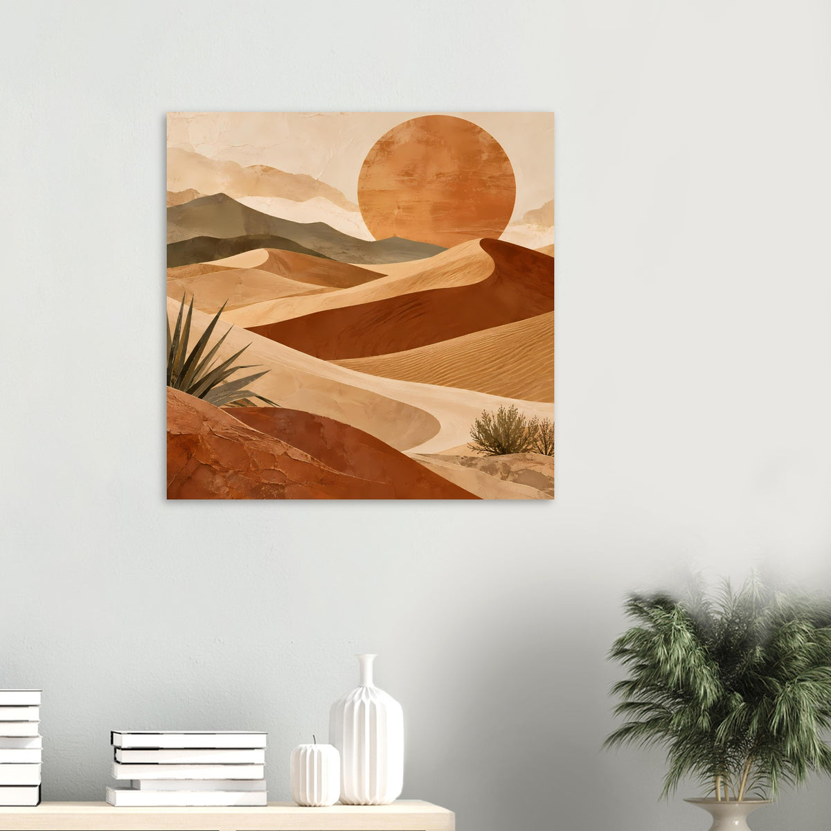Poster mit Wüstenlandschaft: Kreis-Sonne, Dünenlinien und ein kleiner Strauch im Vordergrund