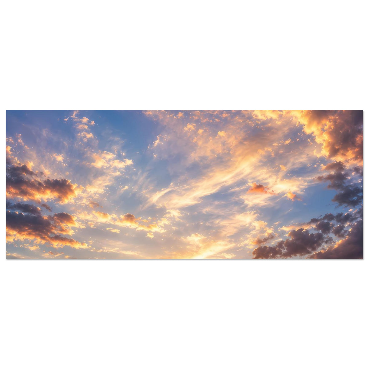 Horizontales Poster mit Sonnenuntergangshimmel, blaue Wolken und orangefarbener Rand
