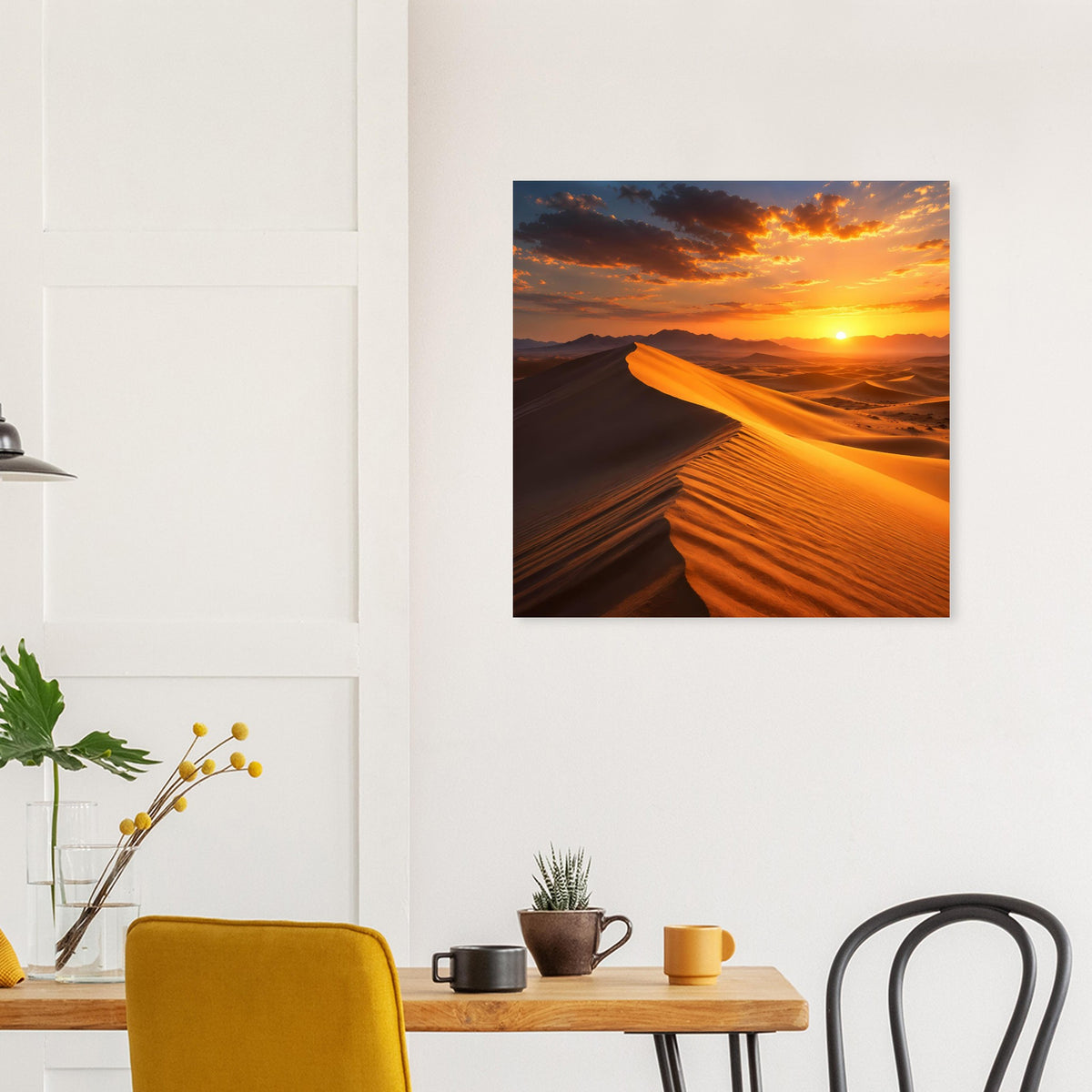 Quadratisches gerahmtes Wandposter mit goldenen Dünen und Wolkenstimmung am Abend