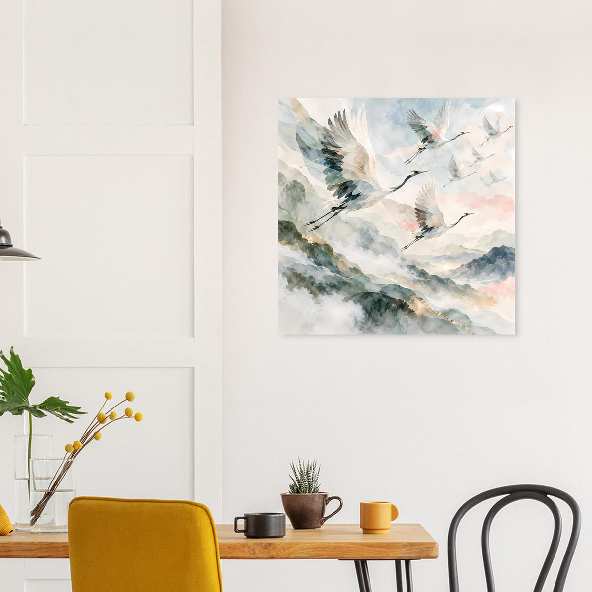 Poster mit fliegenden Kranichen im Aquarell, Goldakzente, quadratisch