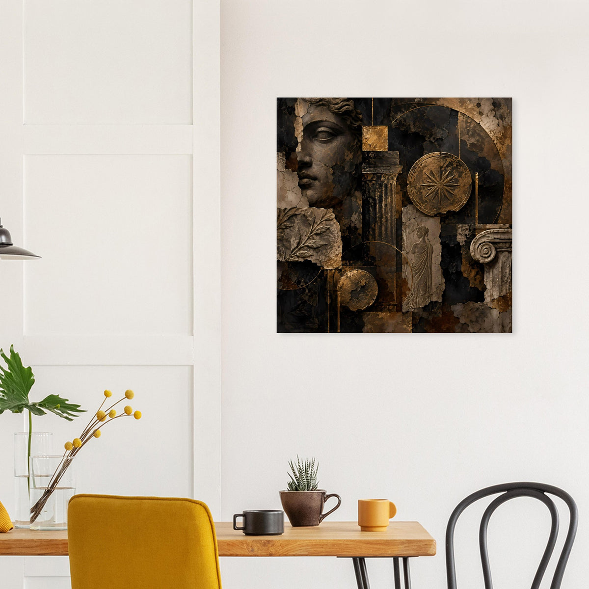 Quadratisches Wandposter mit Frauenprofil und Reliefdetails in Bronze- und Dunkeltönen