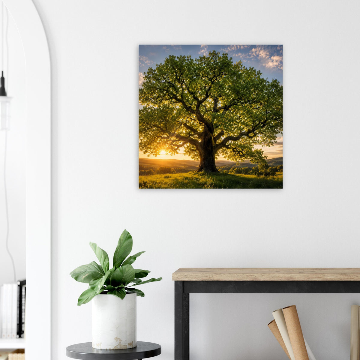 Quadratisches Baum-Poster mit grüner Krone und goldenem Sonnenuntergang