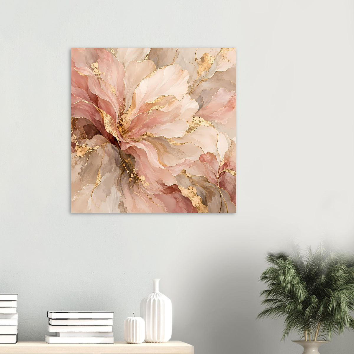 Quadratisches Blumenposter mit Blush-Tönen und goldenen Akzenten, abstrakte Blütenstränge