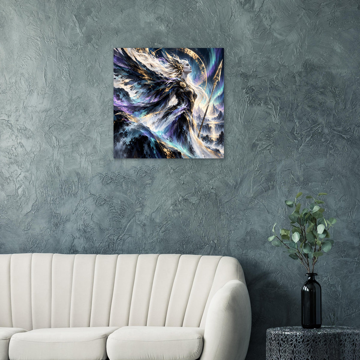 Quadratisches Poster mit Flügel-Göttin, abstrakte Wolken und Kreislicht in Blau/Violett
