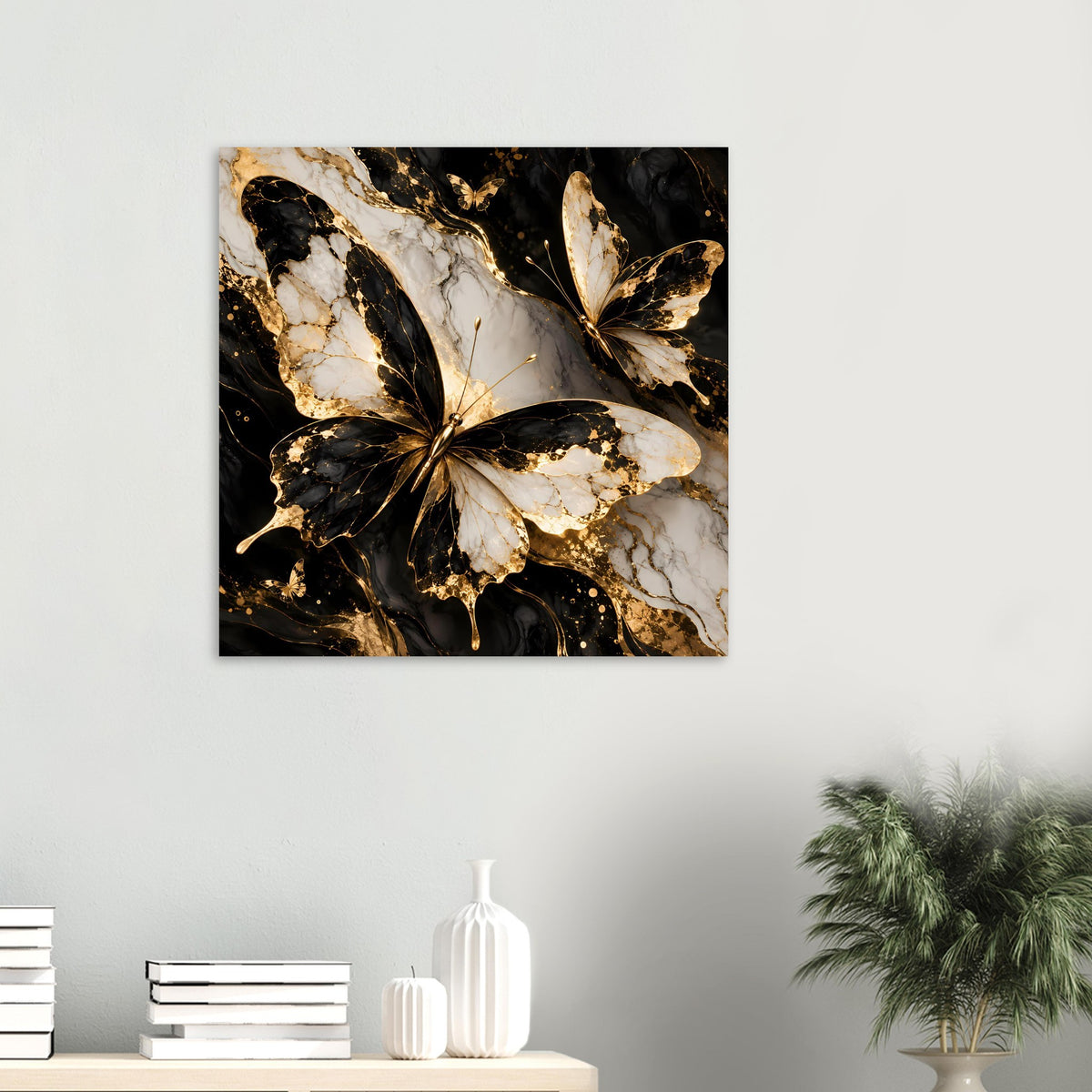 Quadratisches Poster mit Schmetterlingen, Schwarz-Gold und weißen Adern
