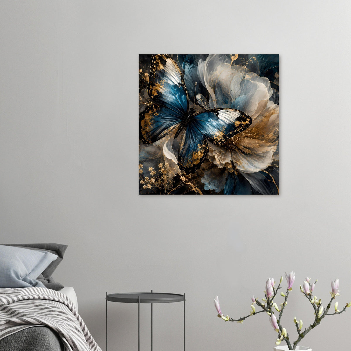 Luxuriöses Premium-Poster mit blauem Schmetterling in Weiß und Gold, quadratisch klein
