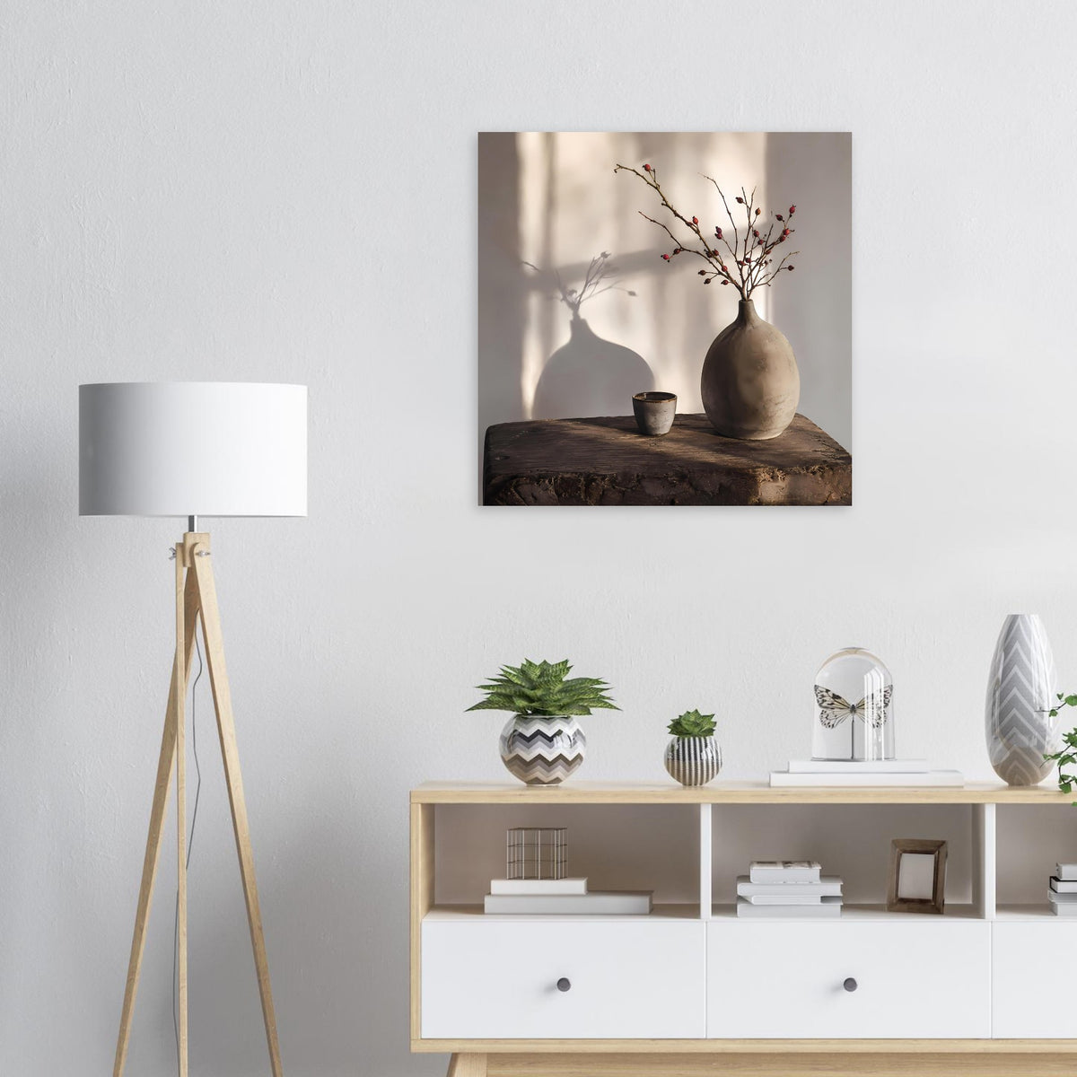 Still-Life-Poster mit Vase, Schale und Zweig auf dunklem Holztisch