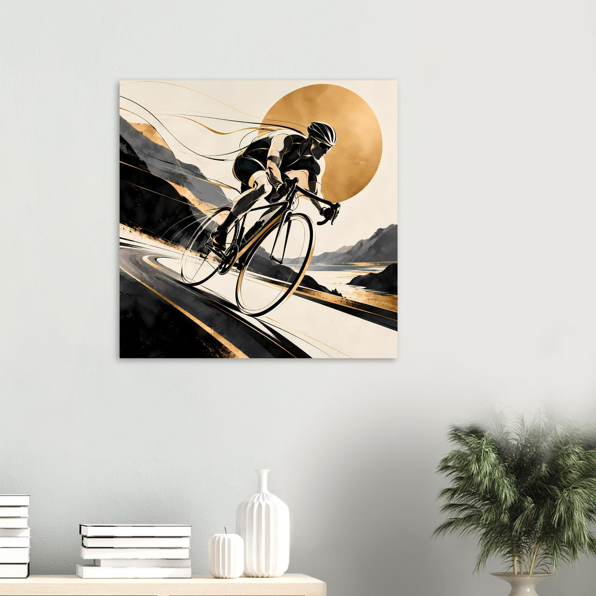 Sportposter mit dynamischem Radfahrer in Schwarz und Gold, quadratisch gerahmt