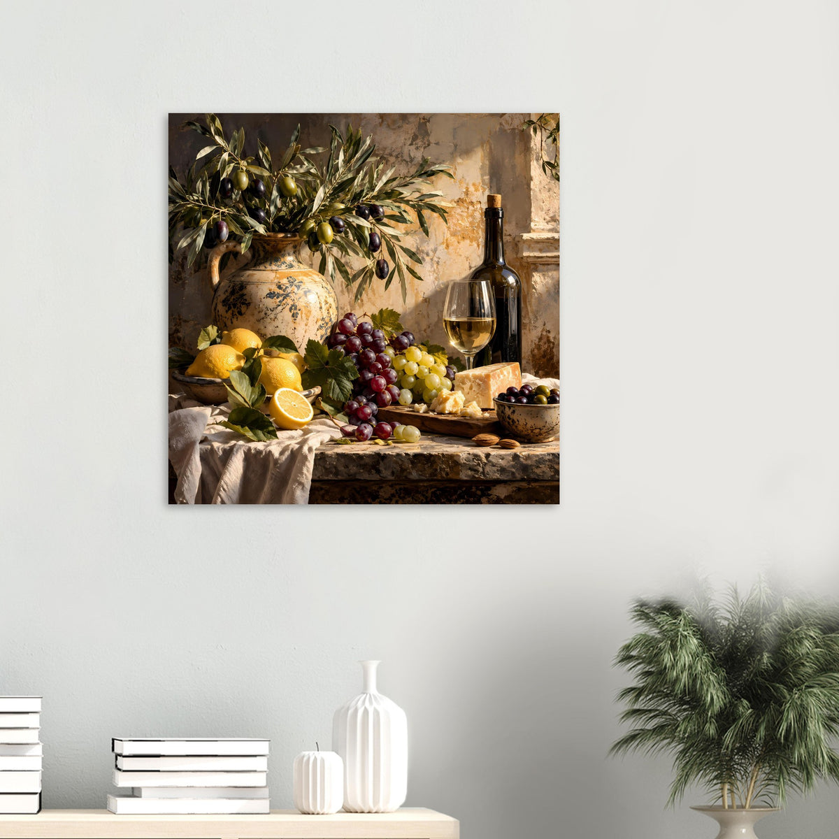 Poster-Print mit Weinflasche und Weinglas, Trauben und Zitronen, Olivenzweigen und Käse