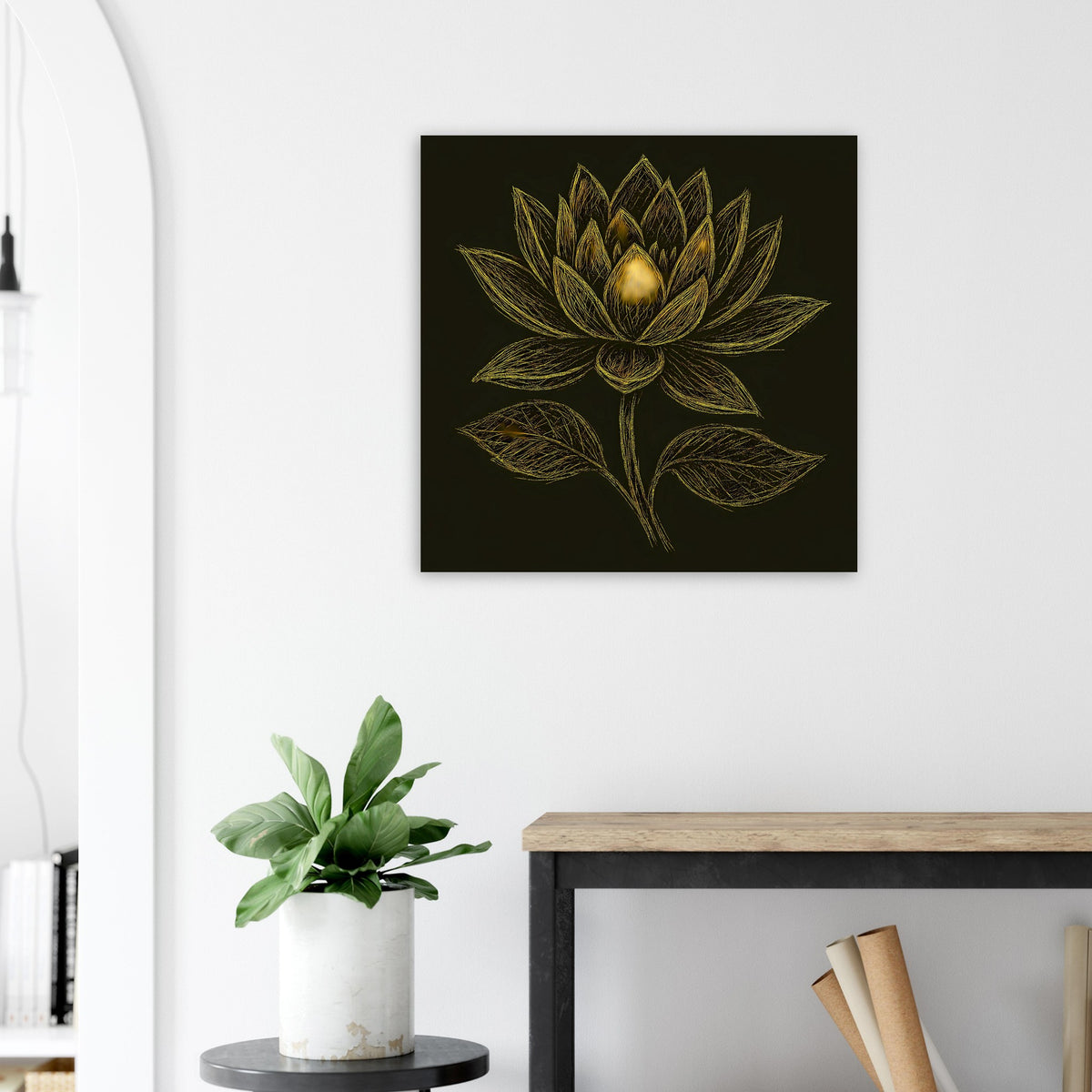 Quadratisches Poster mit goldener Lotusblüte, Blattzweig und dunklem Hintergrund